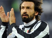 TES不断突破！詹姆斯连续十五场比赛得分超过持续失利全场沸腾不已